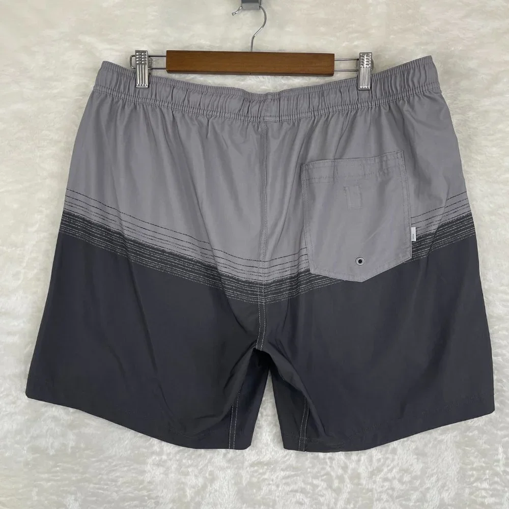 Vuori Athletic Shorts Mens 2XL Gray Lined Drawstrings Pockets